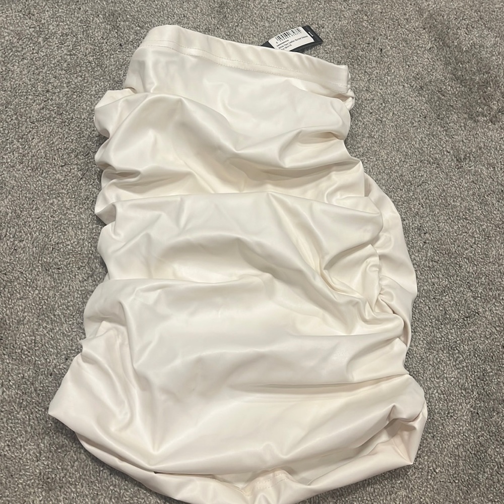 White faux leather pencil skirt